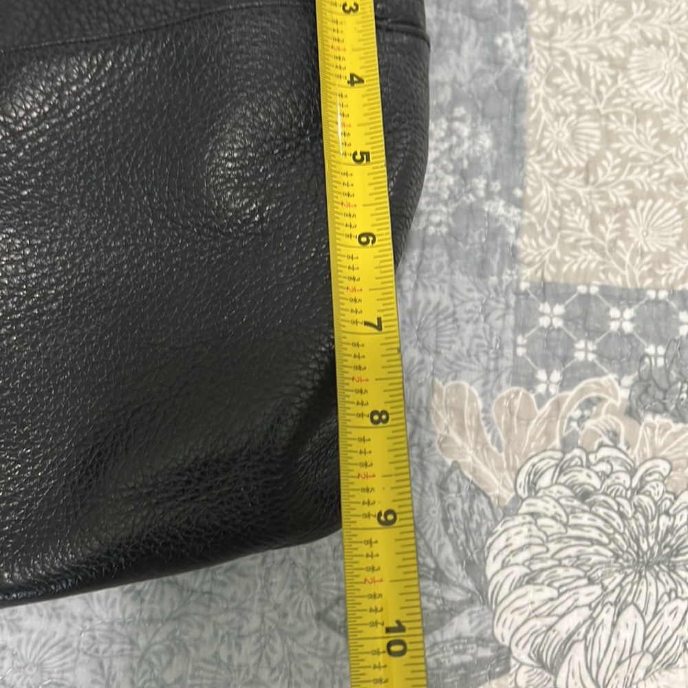 Michael Kors Shoulder Bag - Picture 11 of 12